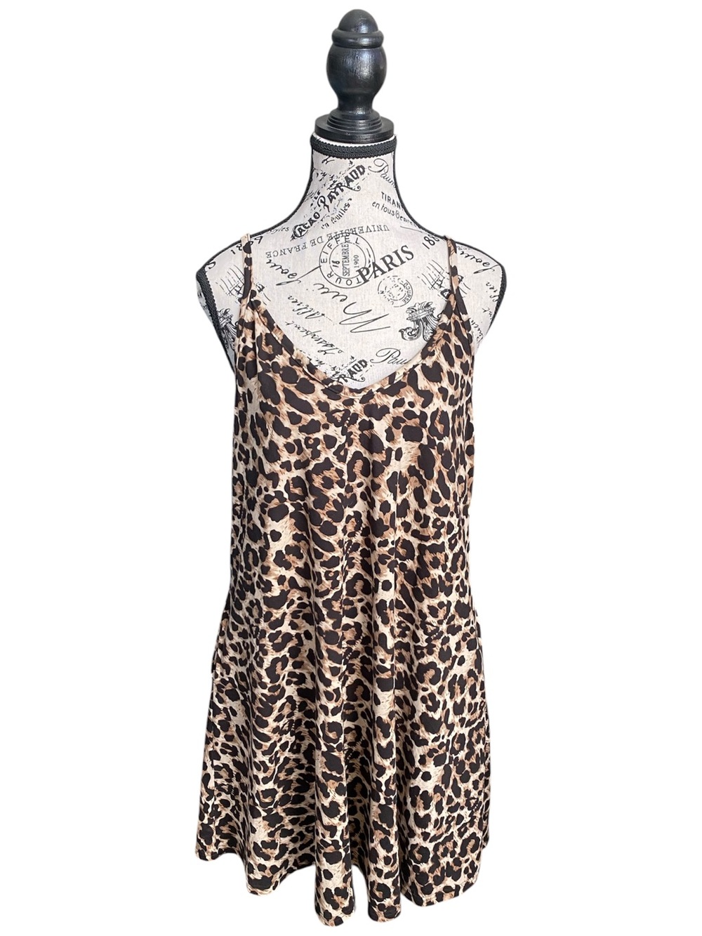 EUC Leopard Print Swing Dress Soft Flowy Spaghetti Strap Pockets Size Large - Picture 2 of 12